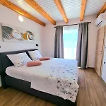 Vila Rosea Domus Zadarvillas *