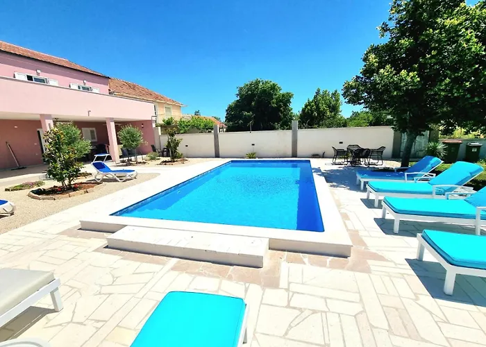 Rosea Domus Zadarvillas *
