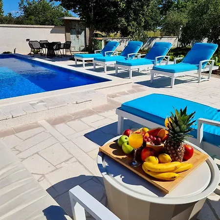 Rosea Domus Zadarvillas