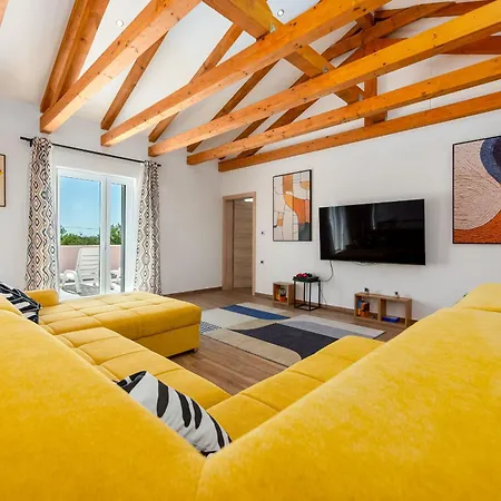 Vila Rosea Domus Zadarvillas *