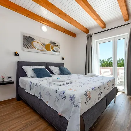 Vila Rosea Domus Zadarvillas *