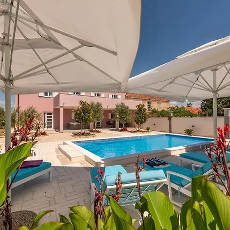 Vila Rosea Domus Zadarvillas